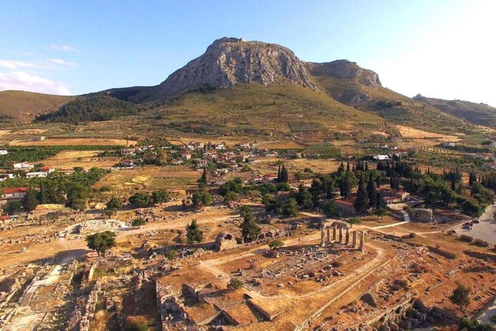 Rooms In Yard Corinth Exteriér fotografie